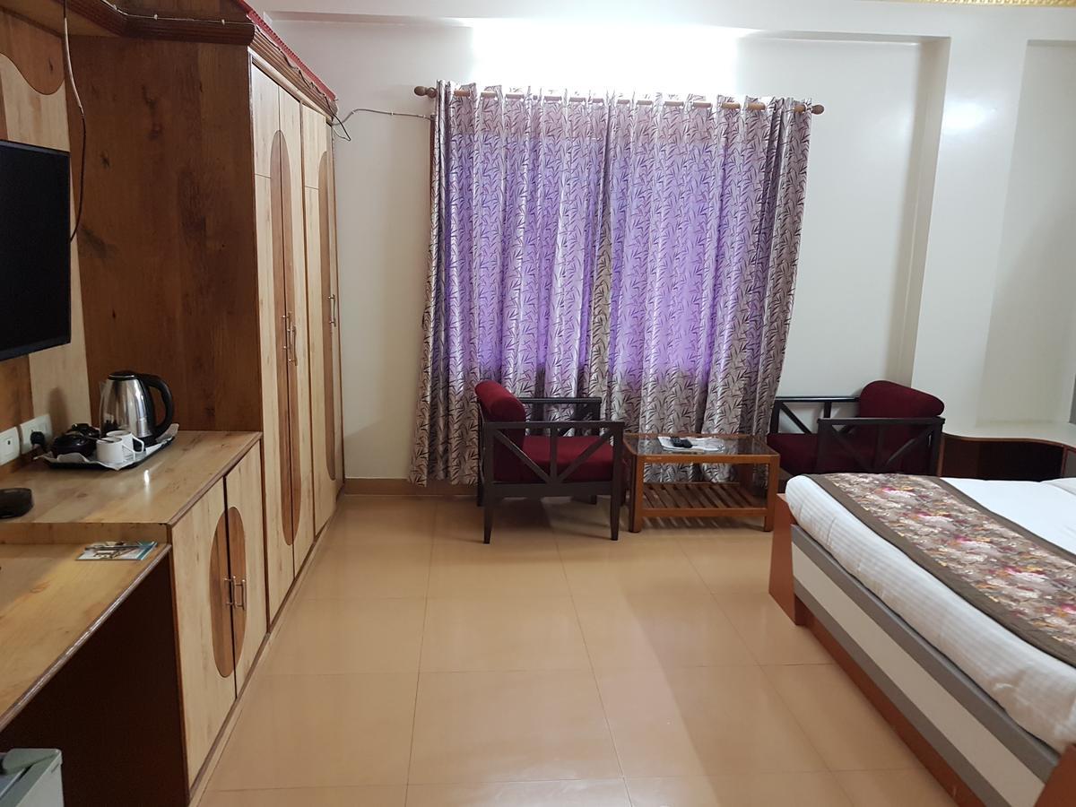 Hotel Lifestyle Sziliguri Kültér fotó