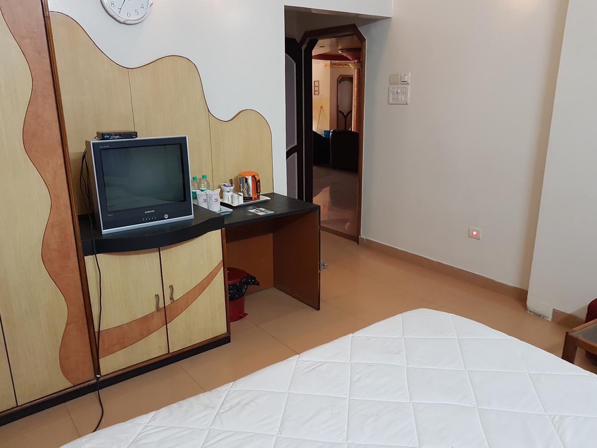 Hotel Lifestyle Sziliguri Kültér fotó