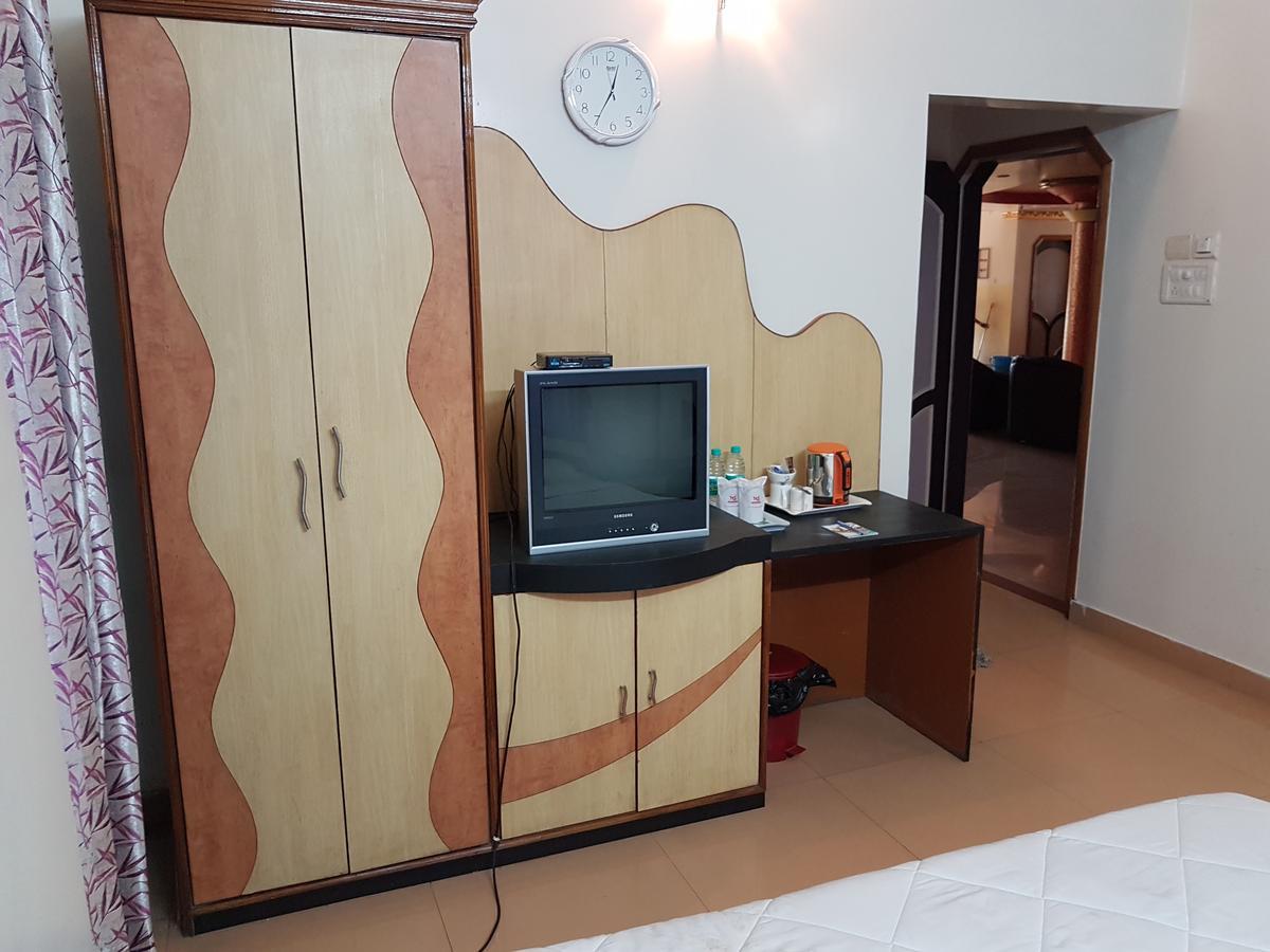 Hotel Lifestyle Sziliguri Kültér fotó